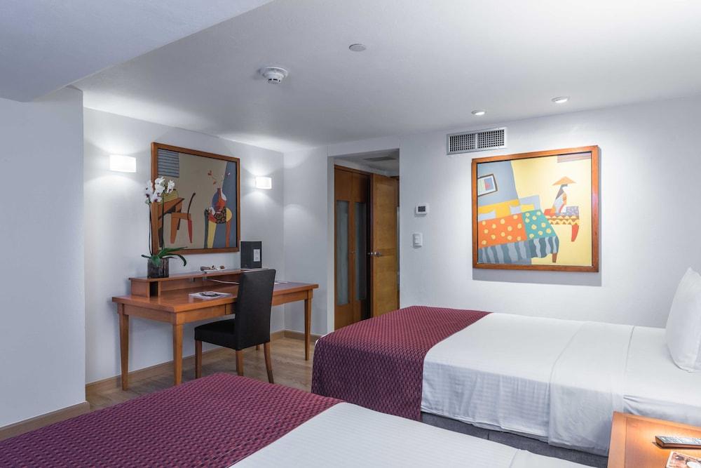 Eurostars Zona Rosa Suites Meksyk Zewnętrze zdjęcie A room at the hotel